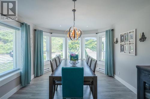 5207 Oleander Drive, Osoyoos, BC - Indoor Photo Showing Dining Room