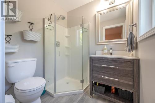 5207 Oleander Drive, Osoyoos, BC - Indoor Photo Showing Bathroom