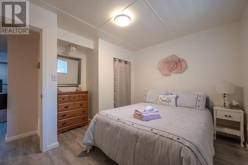 5207 Oleander Drive, Osoyoos, BC - Indoor Photo Showing Bedroom