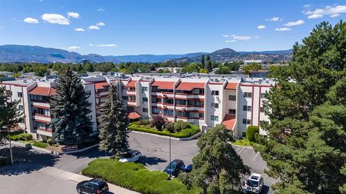 105-2110 Hoy Street, Kelowna, BC - Outdoor With View