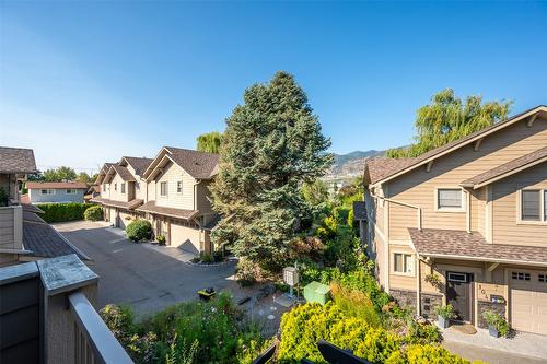 108-2629 Cornwall Drive, Penticton, BC - Outdoor