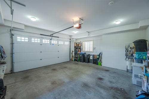 108-2629 Cornwall Drive, Penticton, BC - Indoor Photo Showing Garage