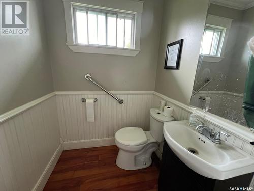 217 Railway Avenue, Hafford, SK - Indoor Photo Showing Bathroom