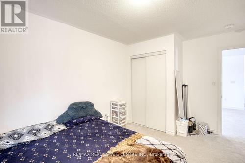 17 Harvest Crescent, Barrie, ON - Indoor Photo Showing Bedroom