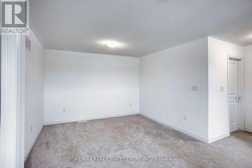 17 Harvest Crescent, Barrie, ON - Indoor Photo Showing Other Room