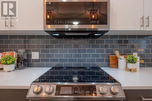 945 Bamford Terrace, Peterborough (Northcrest), ON - Indoor Photo Showing Kitchen