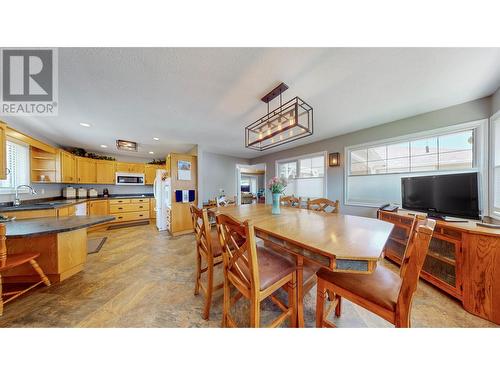 1021 Maple Street, Okanagan Falls, BC - Indoor Photo Showing Dining Room