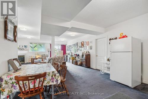 24 Todd Drive, Barrie (Innis-Shore), ON - Indoor Photo Showing Dining Room