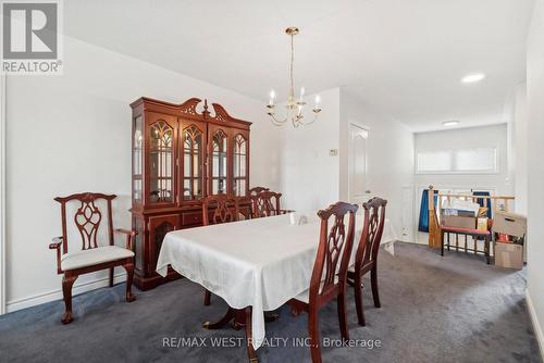 24 Todd Drive, Barrie (Innis-Shore), ON - Indoor Photo Showing Dining Room