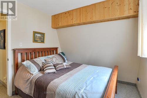 2597 Lakeshore Drive, Ramara (Brechin), ON - Indoor Photo Showing Bedroom