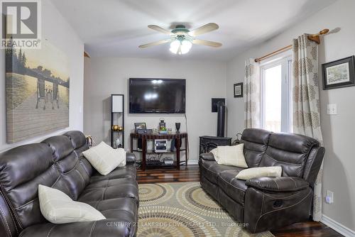 2597 Lakeshore Drive, Ramara (Brechin), ON - Indoor Photo Showing Living Room