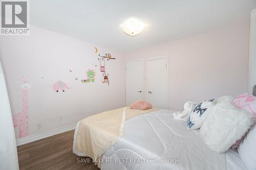 60 Scott Street, Brampton, ON - Indoor Photo Showing Bedroom