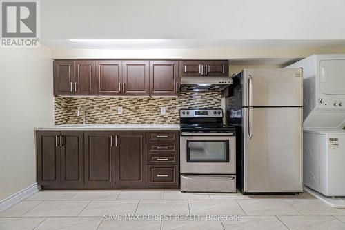 60 Scott Street, Brampton, ON - Indoor Photo Showing Laundry Room