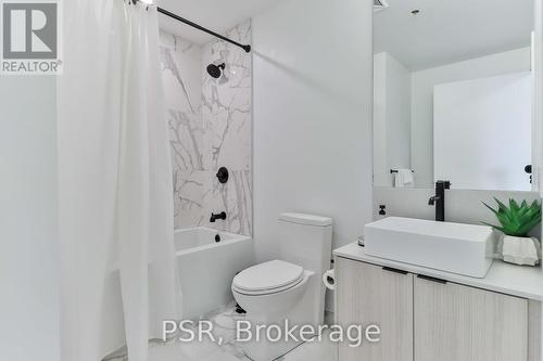 609 - 10 Graphophone Grove, Toronto (Dovercourt-Wallace Emerson-Junction), ON - Indoor Photo Showing Bathroom