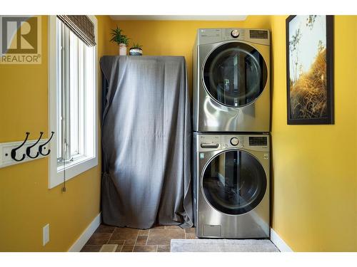 5587 Highway 6, Coldstream, BC - Indoor Photo Showing Laundry Room