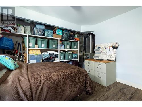 5587 Highway 6, Coldstream, BC - Indoor Photo Showing Bedroom