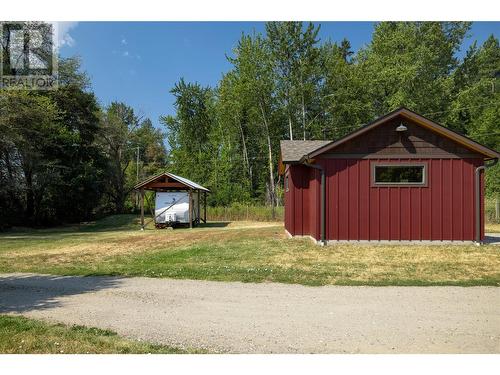 5587 Highway 6, Coldstream, BC - Outdoor