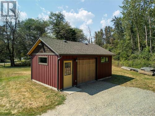 5587 Highway 6, Coldstream, BC - Outdoor