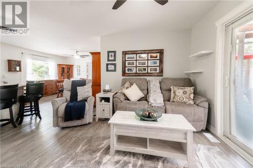 10 Jodouin Road, Mattawa, ON - Indoor Photo Showing Living Room