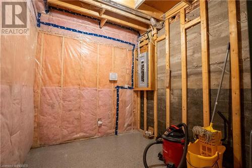 164 Ontario Street, Burk'S Falls, ON - Indoor Photo Showing Basement