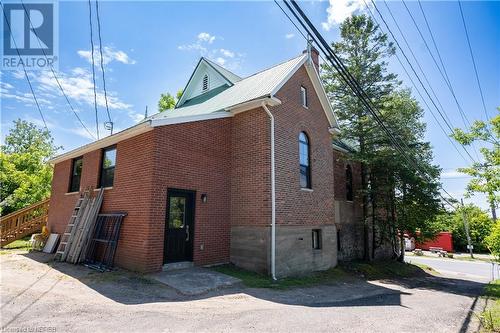 164 Ontario Street, Burk'S Falls, ON - Outdoor With Exterior