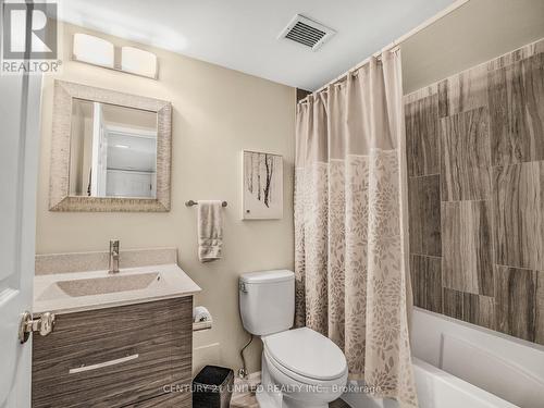 502 - 1818 Cherryhill Road, Peterborough (Monaghan), ON - Indoor Photo Showing Bathroom