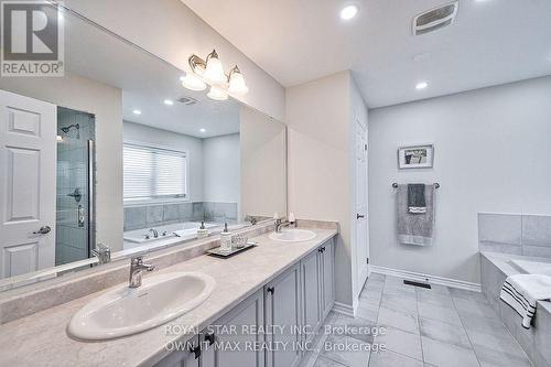 1354 Apollo Street W, Oshawa (Eastdale), ON - Indoor Photo Showing Bathroom