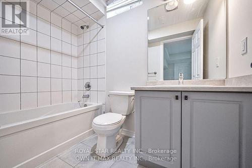 1354 Apollo Street W, Oshawa (Eastdale), ON - Indoor Photo Showing Bathroom