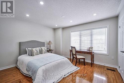 1354 Apollo Street W, Oshawa (Eastdale), ON - Indoor Photo Showing Bedroom