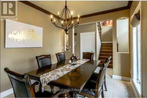 8897 Joseph Court, Niagara Falls, ON - Indoor Photo Showing Dining Room