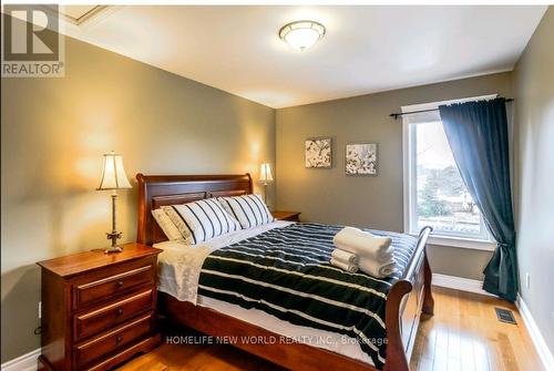 8897 Joseph Court, Niagara Falls, ON - Indoor Photo Showing Bedroom