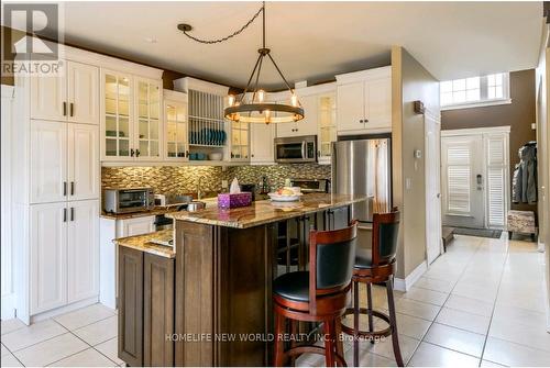 8897 Joseph Court, Niagara Falls, ON - Indoor Photo Showing Kitchen