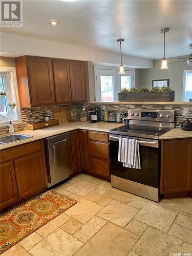 365 Keats Street, Southey, SK - Indoor Photo Showing Kitchen