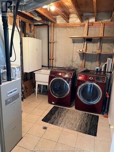 3726 Holburn, Windsor, ON - Indoor Photo Showing Laundry Room