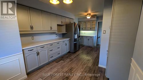 50 Jena Crescent, London, ON - Indoor Photo Showing Kitchen