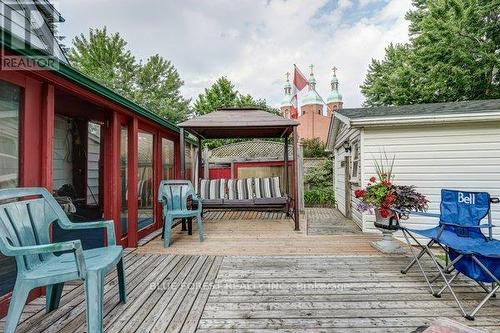 369 Westlake Street S, London, ON - Outdoor With Deck Patio Veranda