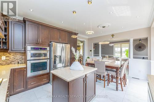 2 Poppy Hills Road, Brampton (Bram East), ON - Indoor