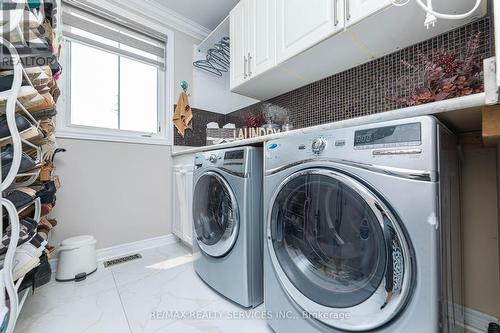 2 Poppy Hills Road, Brampton (Bram East), ON - Indoor Photo Showing Laundry Room