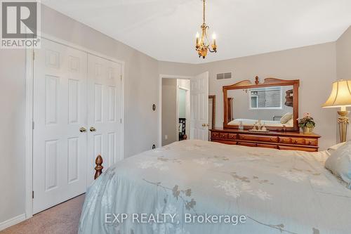 95 First Road W, Hamilton (Stoney Creek Mountain), ON - Indoor Photo Showing Bedroom