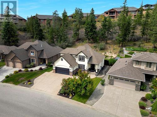 2396 Selkirk Drive, Kelowna, BC - Outdoor With Facade