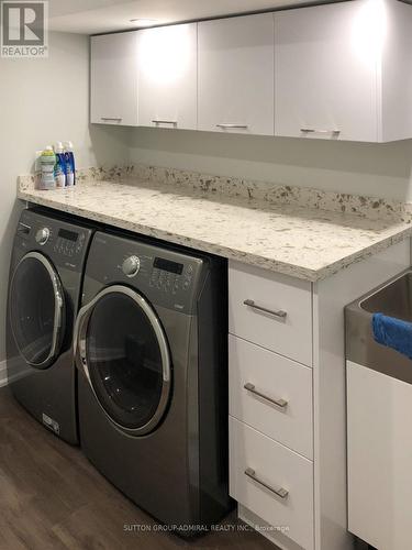 29 Nappa Street, Richmond Hill (Langstaff), ON - Indoor Photo Showing Laundry Room