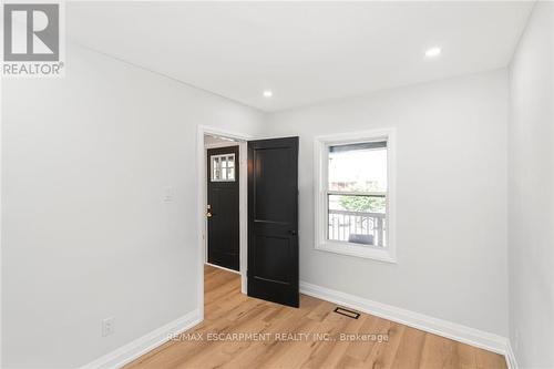 284 Grosvenor Avenue E, Hamilton (Crown Point), ON - Indoor Photo Showing Other Room