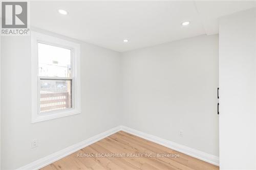 284 Grosvenor Avenue E, Hamilton (Crown Point), ON - Indoor Photo Showing Other Room