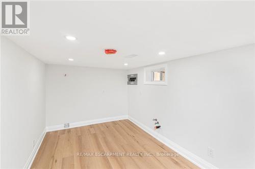 284 Grosvenor Avenue E, Hamilton (Crown Point), ON - Indoor Photo Showing Other Room