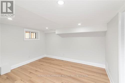 284 Grosvenor Avenue E, Hamilton (Crown Point), ON - Indoor Photo Showing Other Room