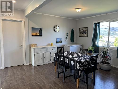 299 N Fifth Avenue, Williams Lake, BC - Indoor Photo Showing Dining Room