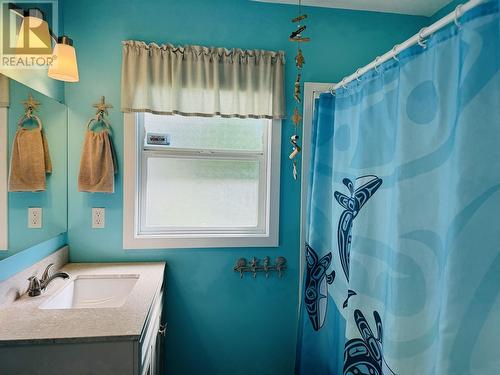 299 N Fifth Avenue, Williams Lake, BC - Indoor Photo Showing Bathroom