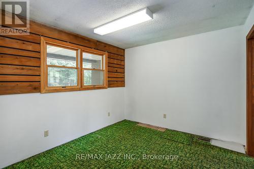 2747 Concession Rd 6, Clarington, ON - Indoor Photo Showing Other Room