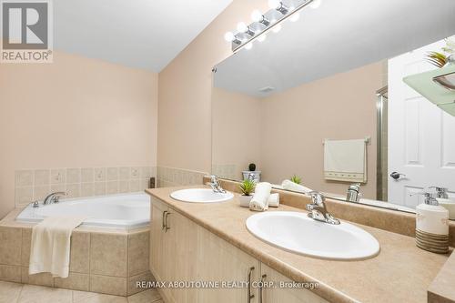 8 - 1551 Reeves Gate, Oakville (Glen Abbey), ON - Indoor Photo Showing Bathroom