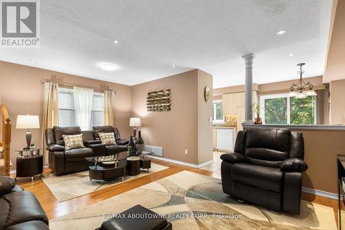 8 - 1551 Reeves Gate, Oakville (Glen Abbey), ON - Indoor Photo Showing Living Room